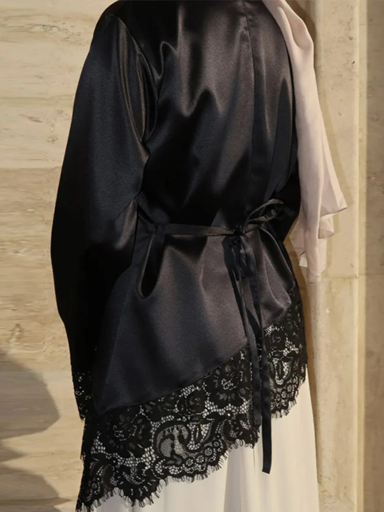 Slim Belted Waist-cinching Round Neck