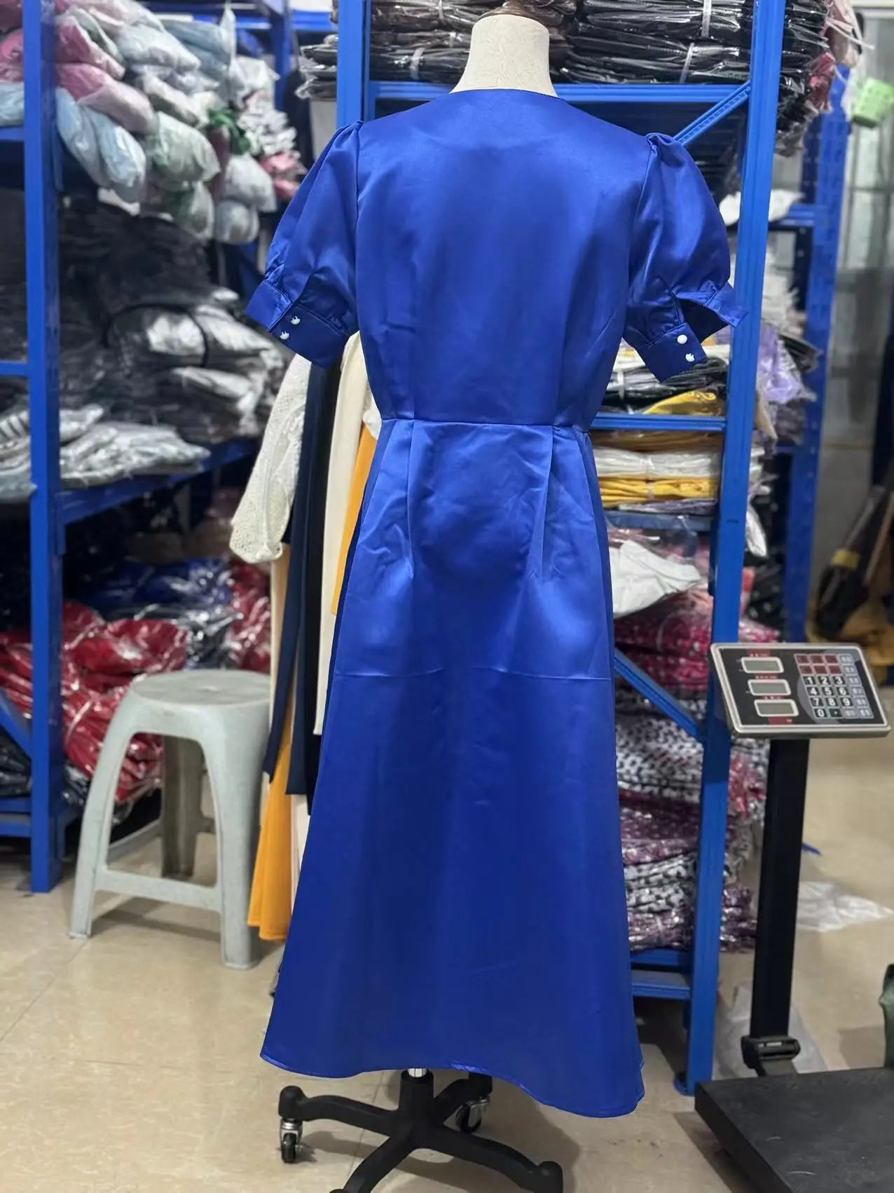 Button Midi Dress -Puff Sleeve