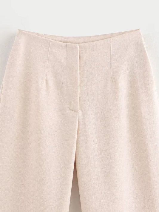 Set Lady - Casual Off-shoulder