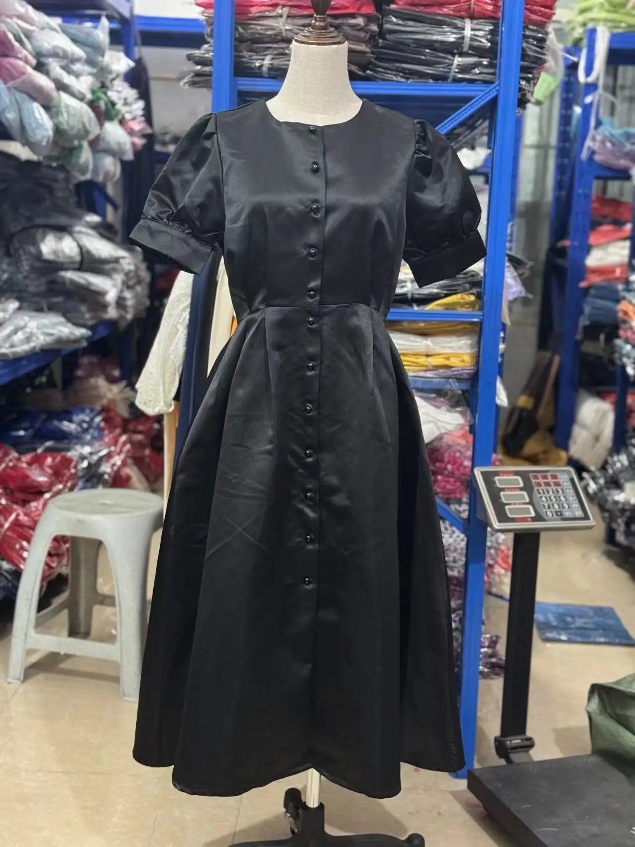 Button Midi Dress -Puff Sleeve