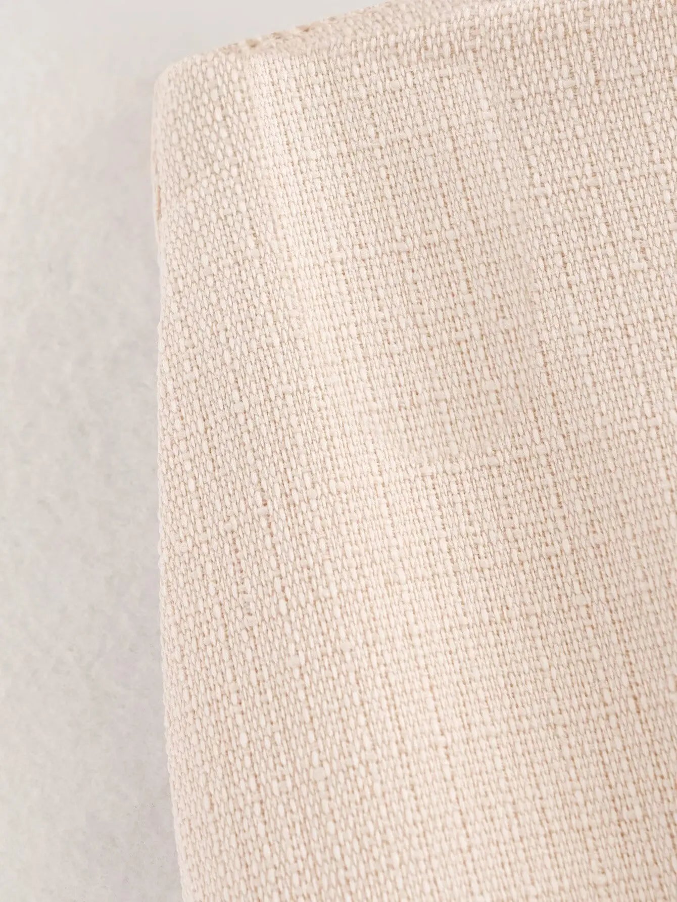 Set Lady - Casual Off-shoulder