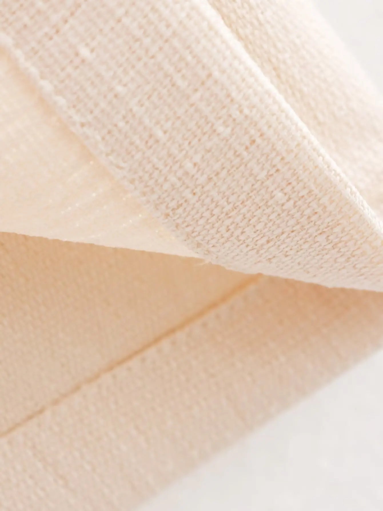 Set Lady - Casual Off-shoulder